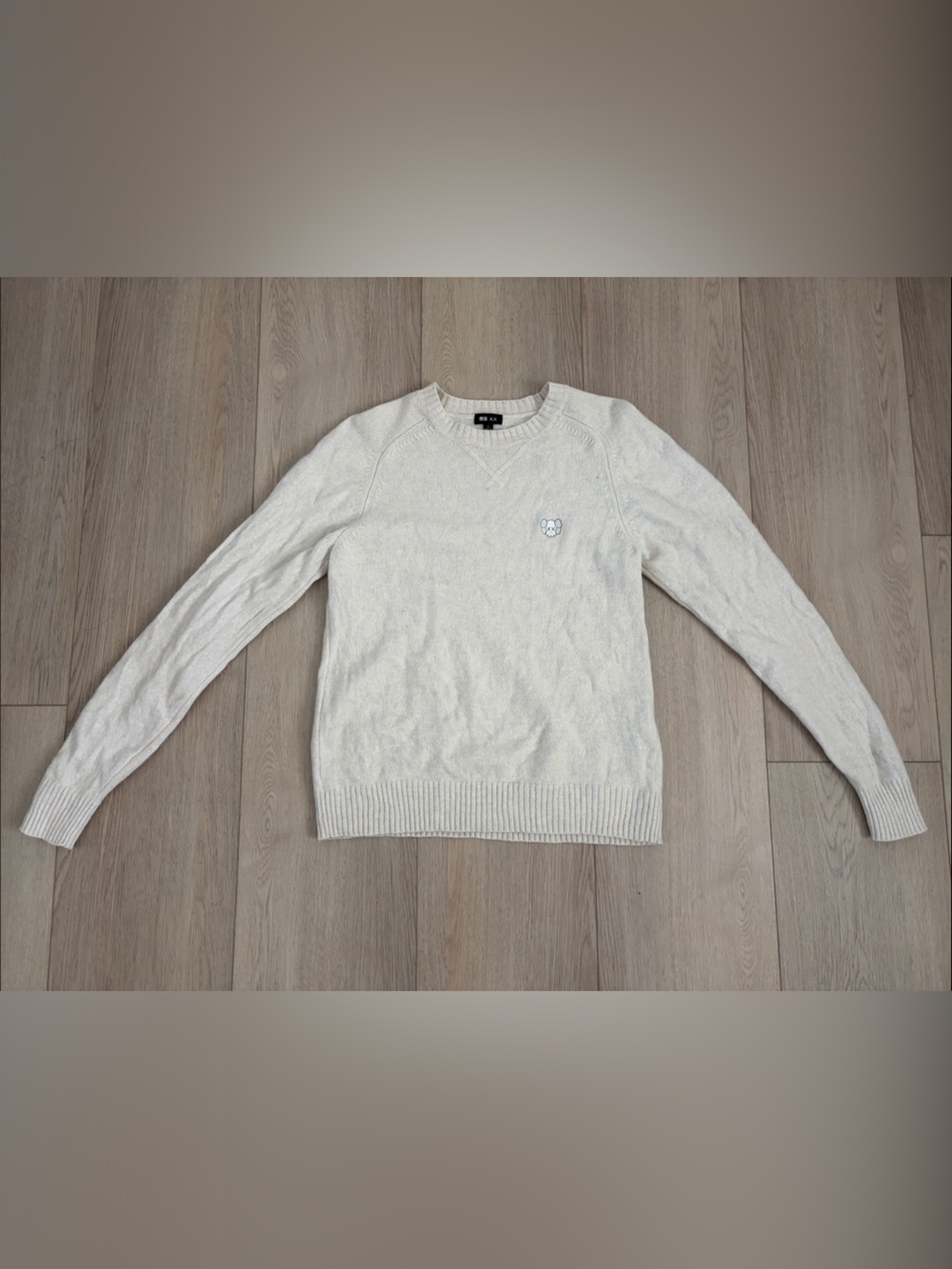 Uniqlo Men's Off-White Crewneck Sweater with Small Chest Emblem